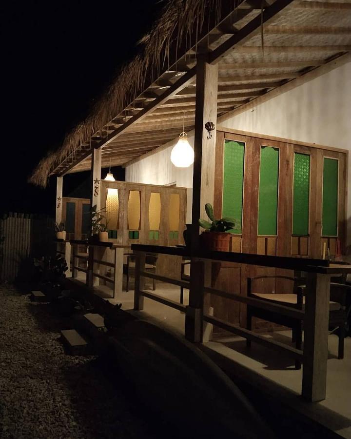 Vns Beachfront Guesthouse Toyapakeh Exterior foto